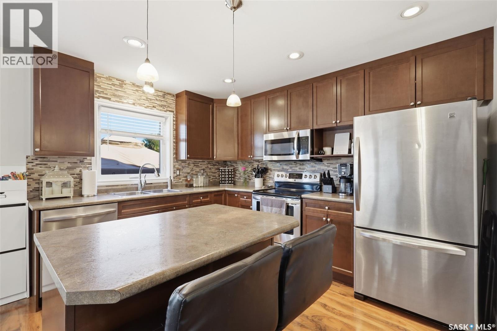 646 Hampton Circle, Saskatoon, SK