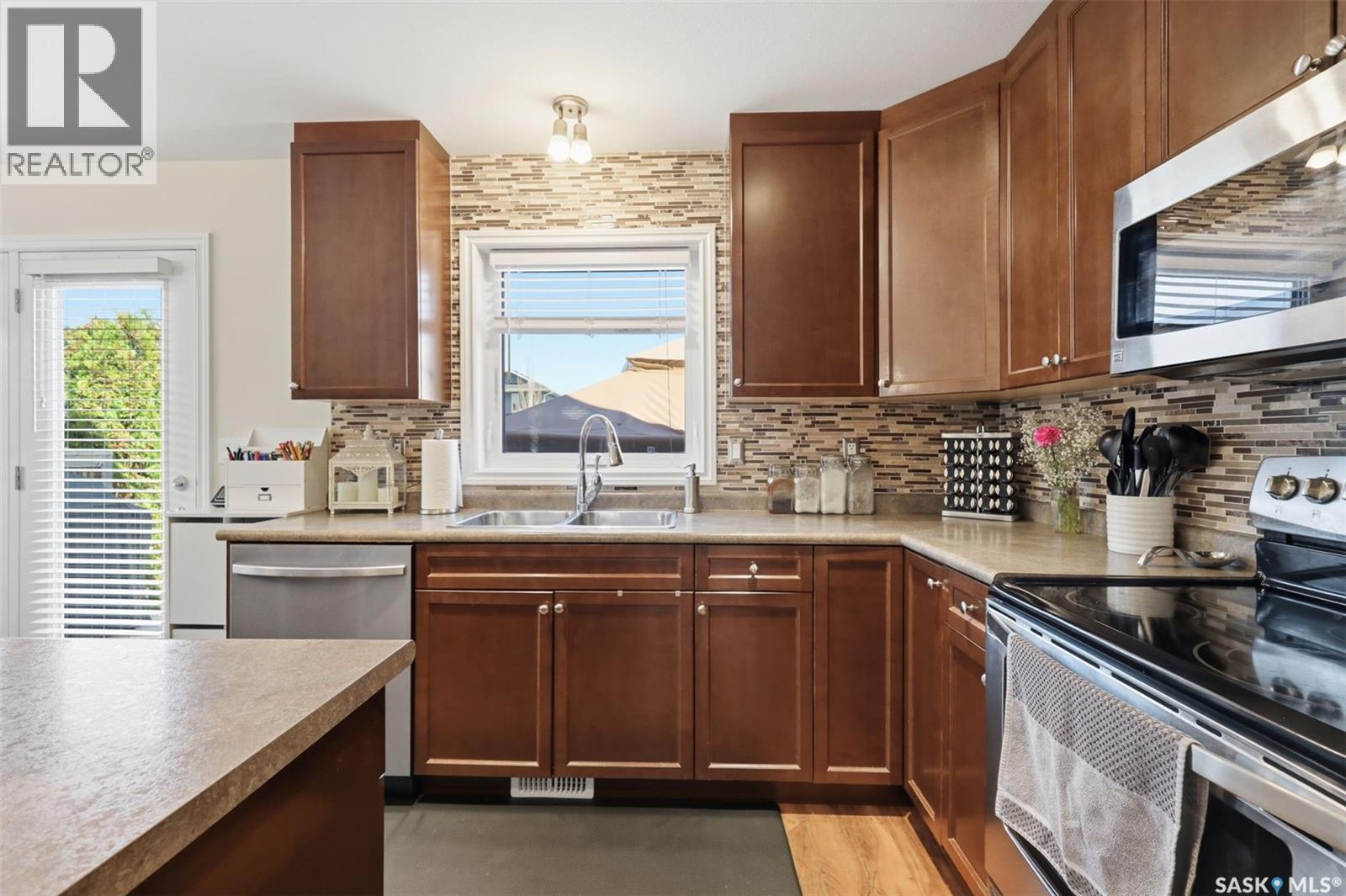 646 Hampton Circle, Saskatoon, SK