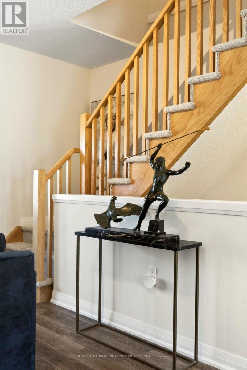 54 Aquarius Crescent, Hamilton, ON