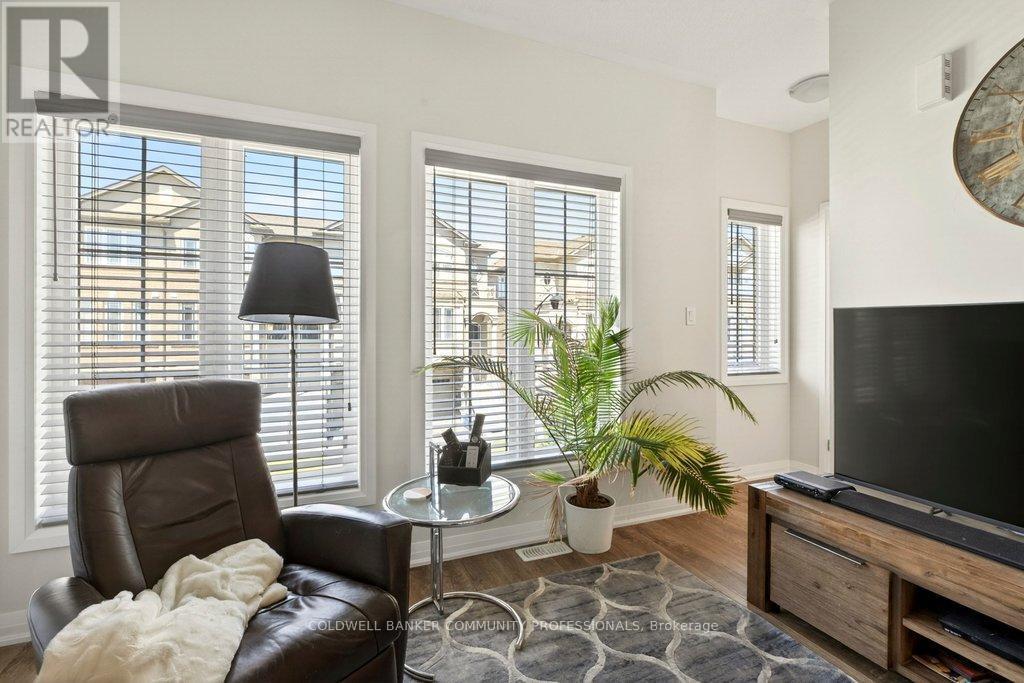 54 Aquarius Crescent, Hamilton, ON