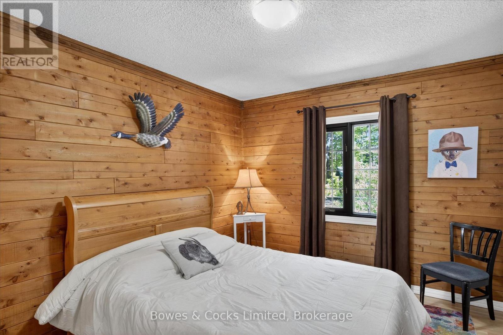 1 Graham Drive, Kawartha Lakes (Fenelon Falls), ON