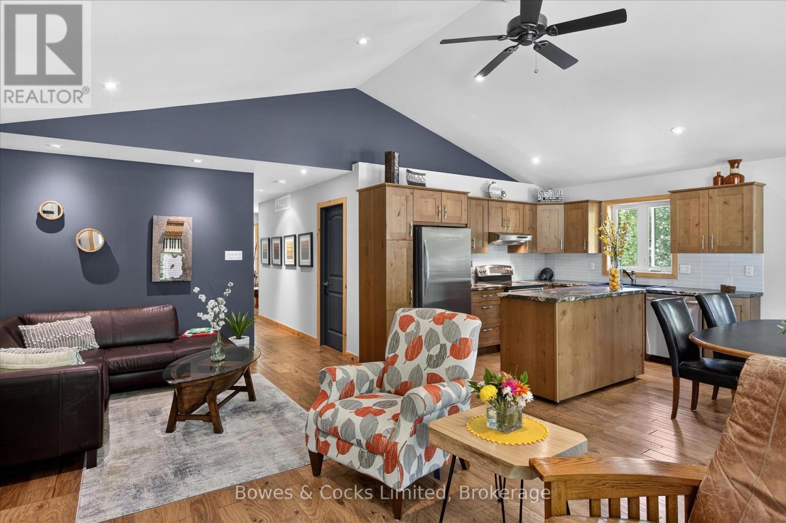 1 Graham Drive, Kawartha Lakes (Fenelon Falls), ON