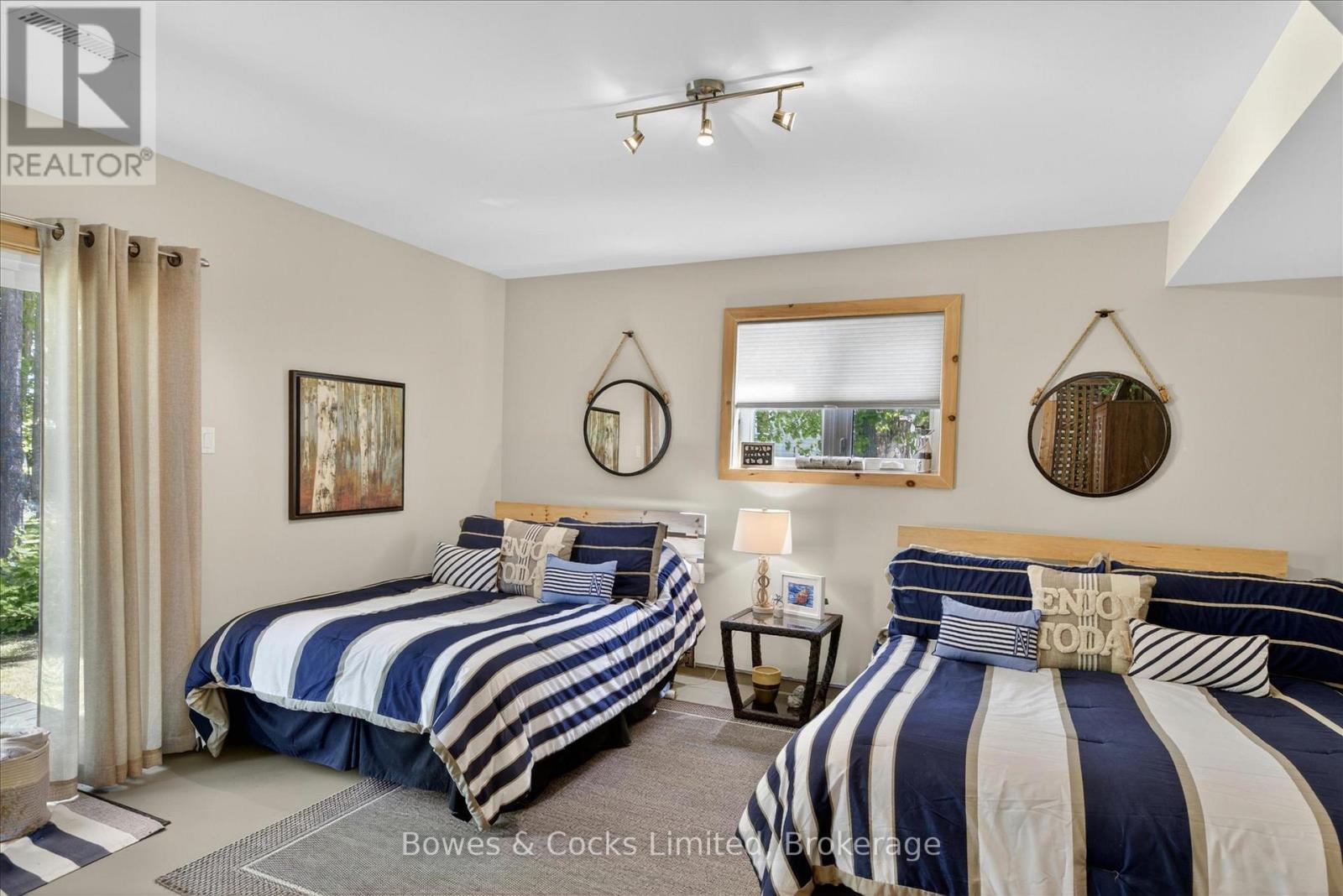 1 Graham Drive, Kawartha Lakes (Fenelon Falls), ON