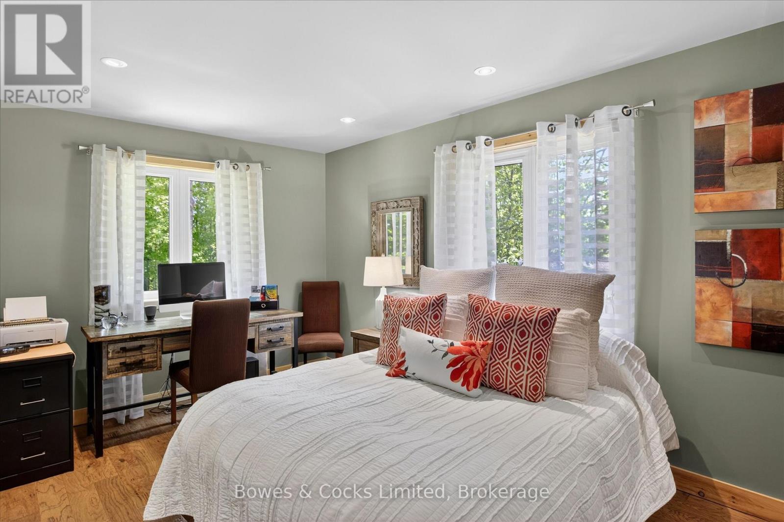 1 Graham Drive, Kawartha Lakes (Fenelon Falls), ON