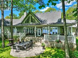 12 EDGEWOOD DRIVE Kawartha Lakes (Fenelon Falls), ON K0M 1N0