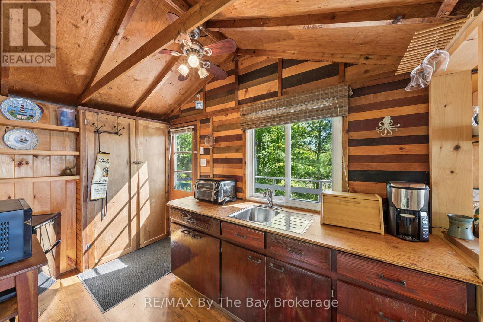 6980 Island 1810/Bone Island, Georgian Bay (Gibson), ON
