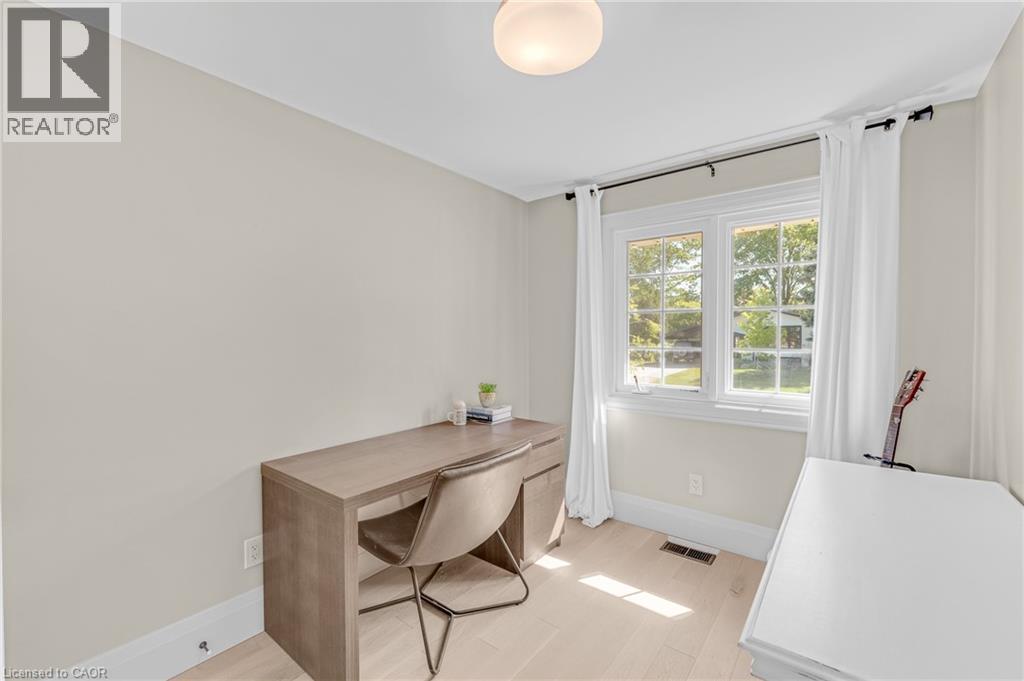 377 Duncombe Drive, Burlington, ON