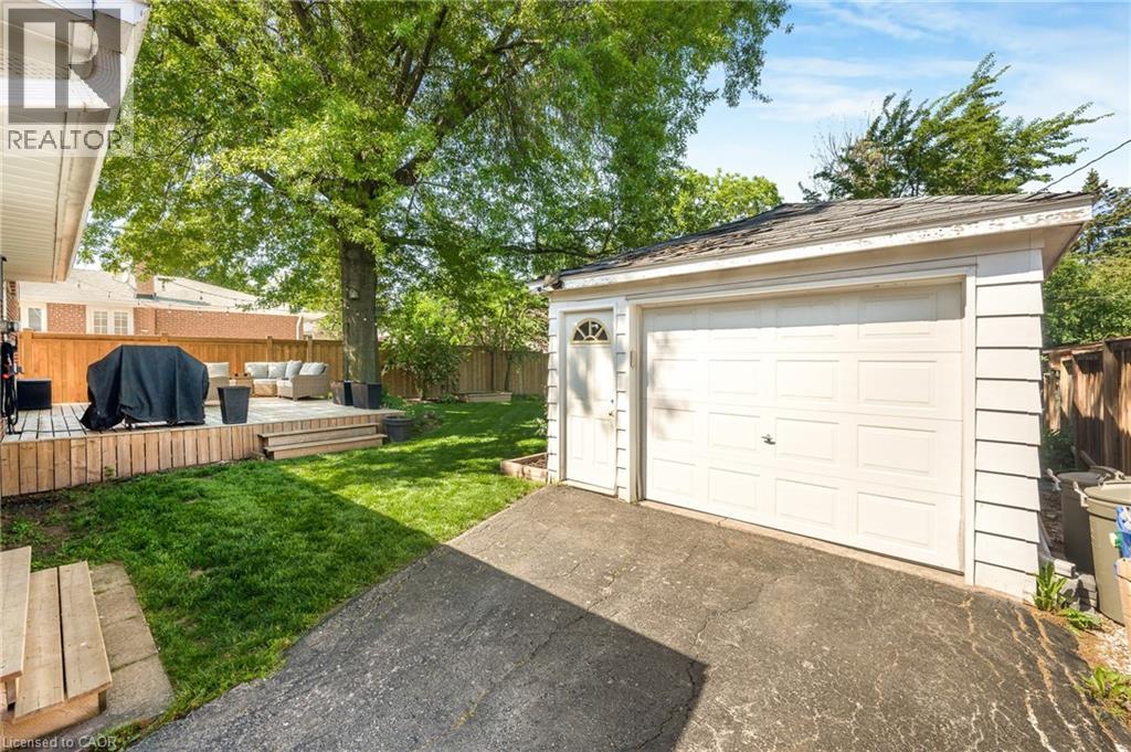 377 Duncombe Drive, Burlington, ON