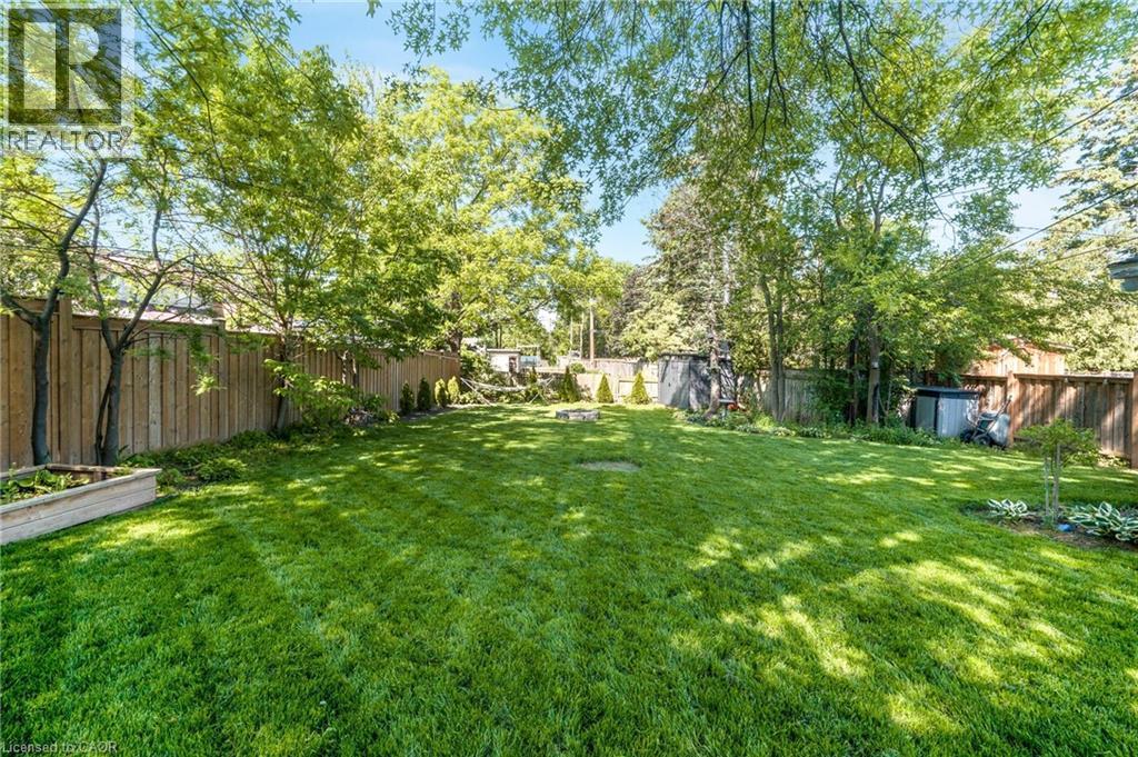 377 Duncombe Drive, Burlington, ON