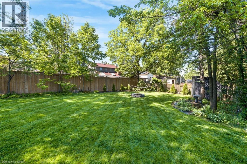377 Duncombe Drive, Burlington, ON