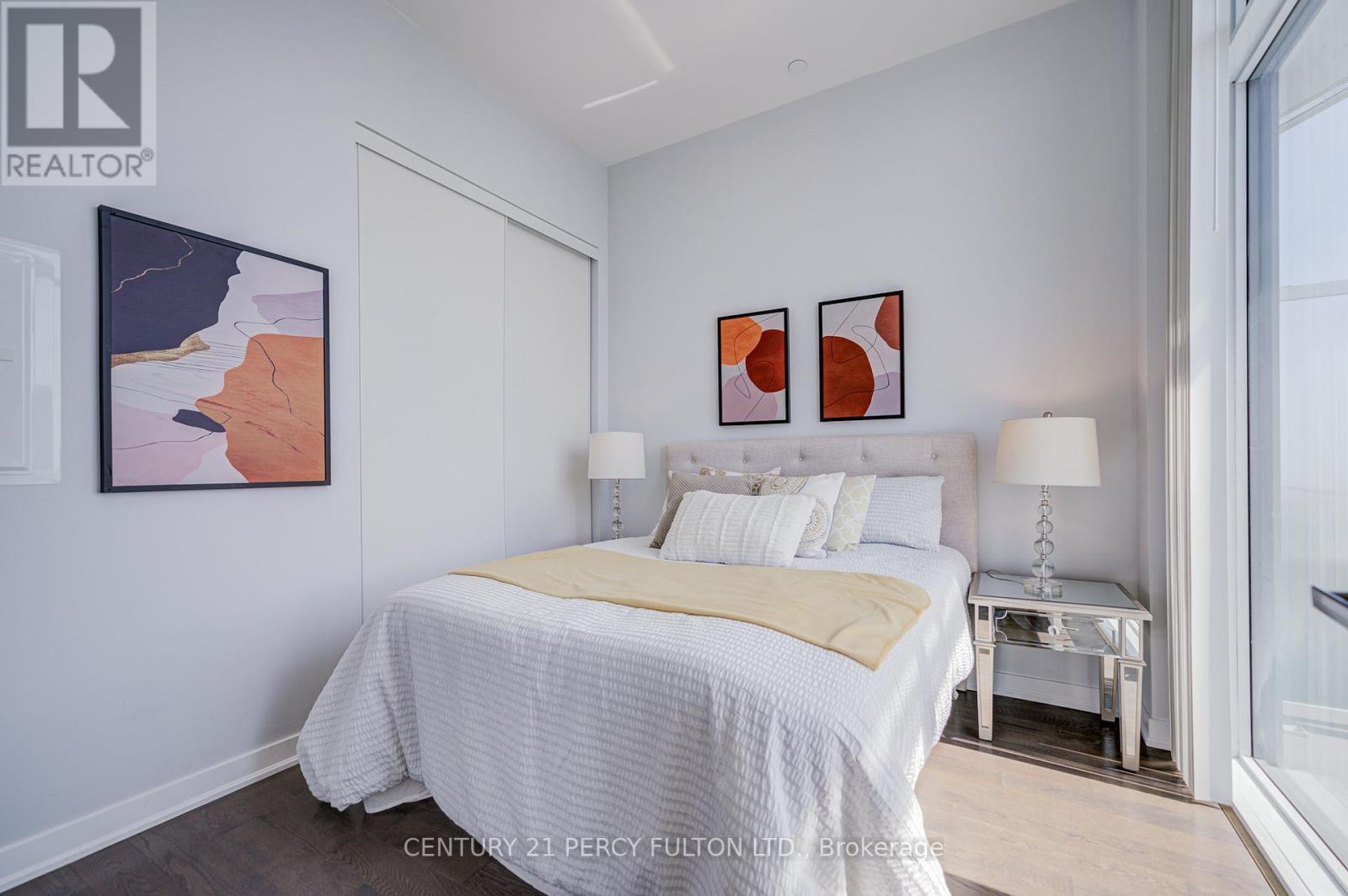 6901 - 100 Harbour Street, Toronto, ON