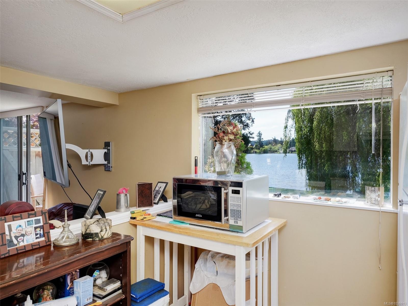 1167 Goldstream Ave, Langford, BC