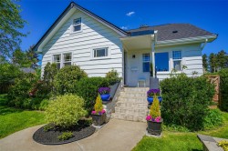 4621 Strathern St Port Alberni, BC V9Y 3G2