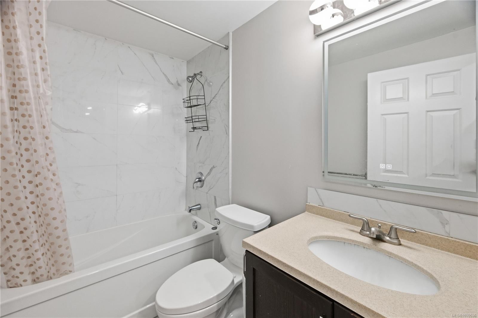 3971 Cedarwood St, Saanich, BC