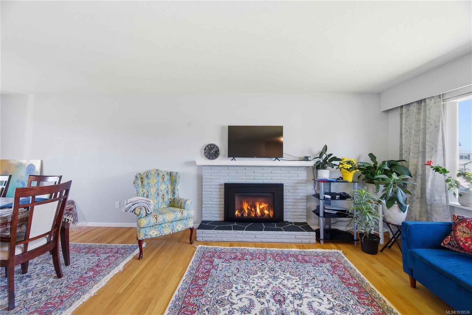3971 Cedarwood St, Saanich, BC