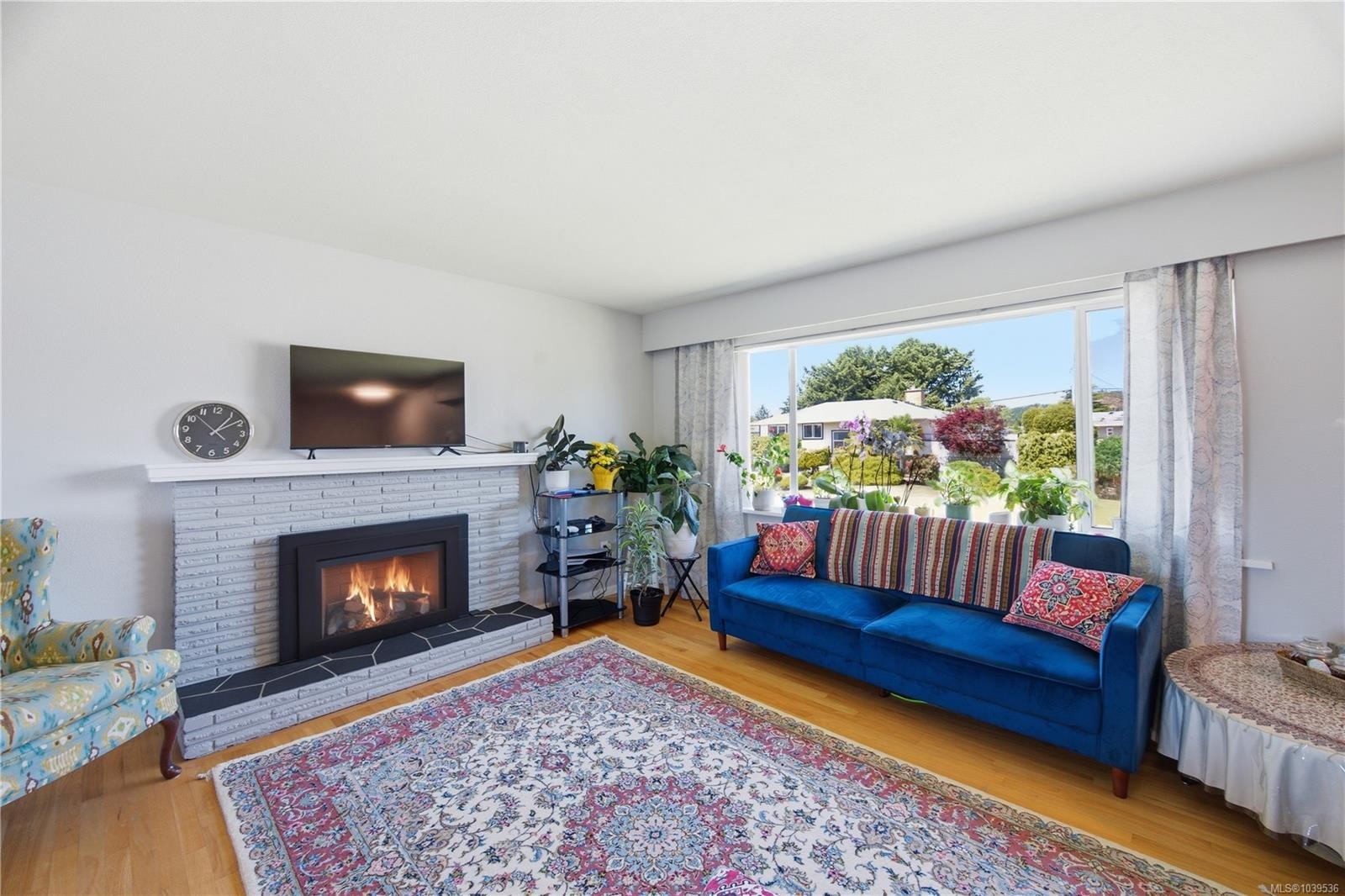 3971 Cedarwood St, Saanich, BC