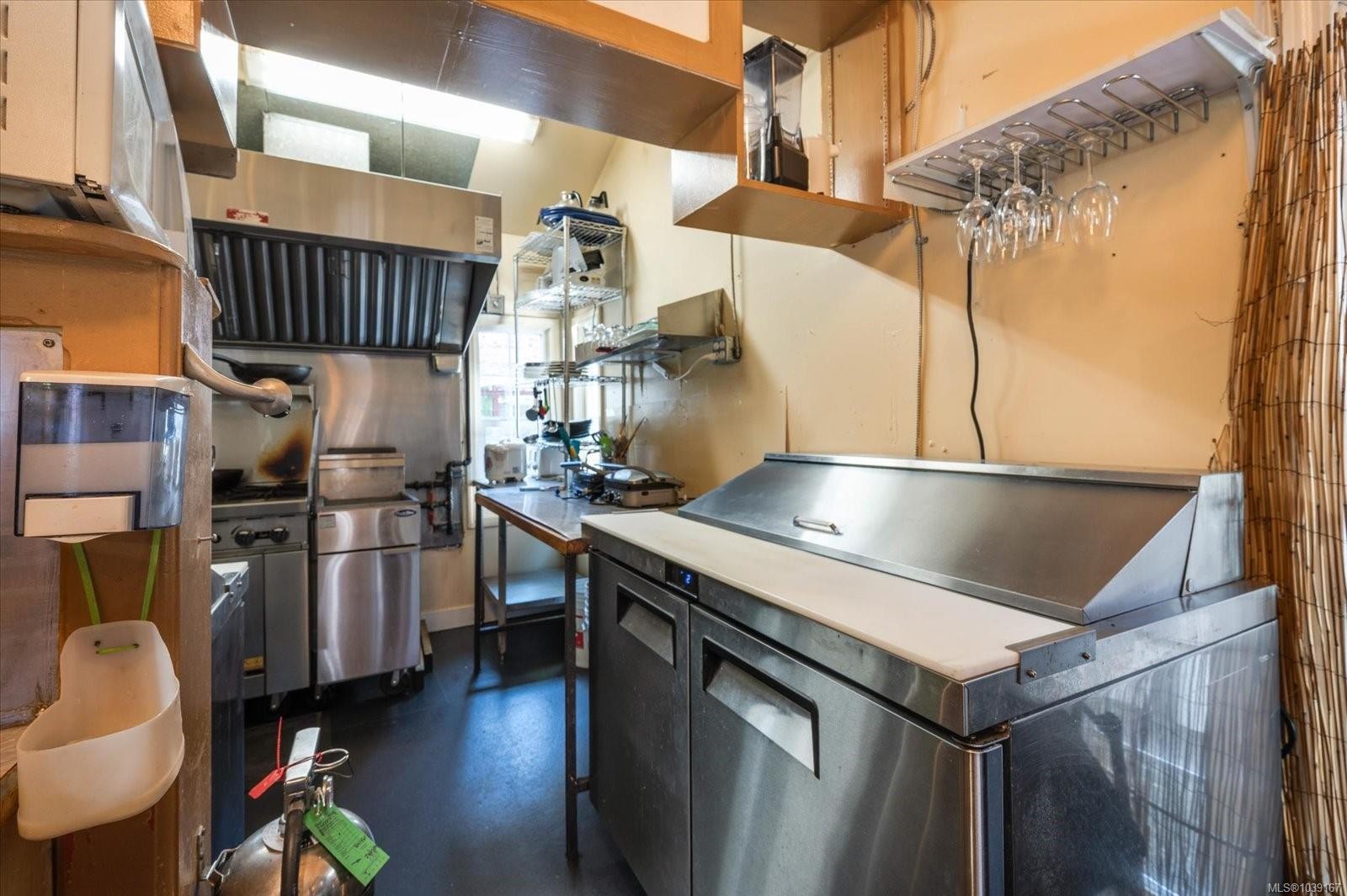 #14&15-221 Second Ave West, Qualicum Beach, BC