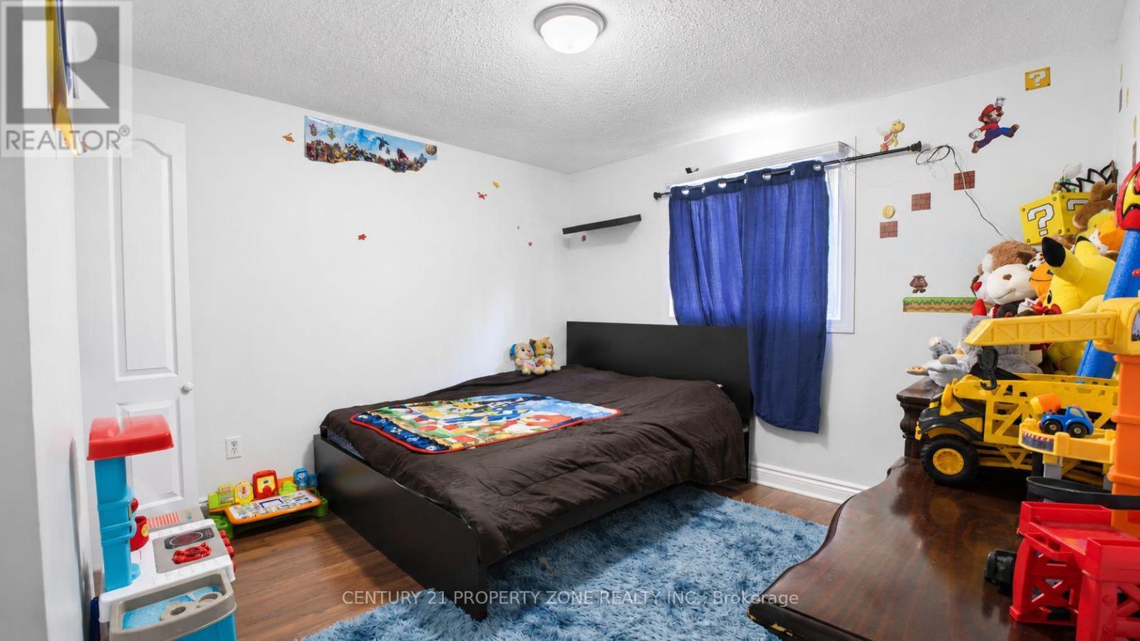 7652 Roselle Crescent, Mississauga, ON