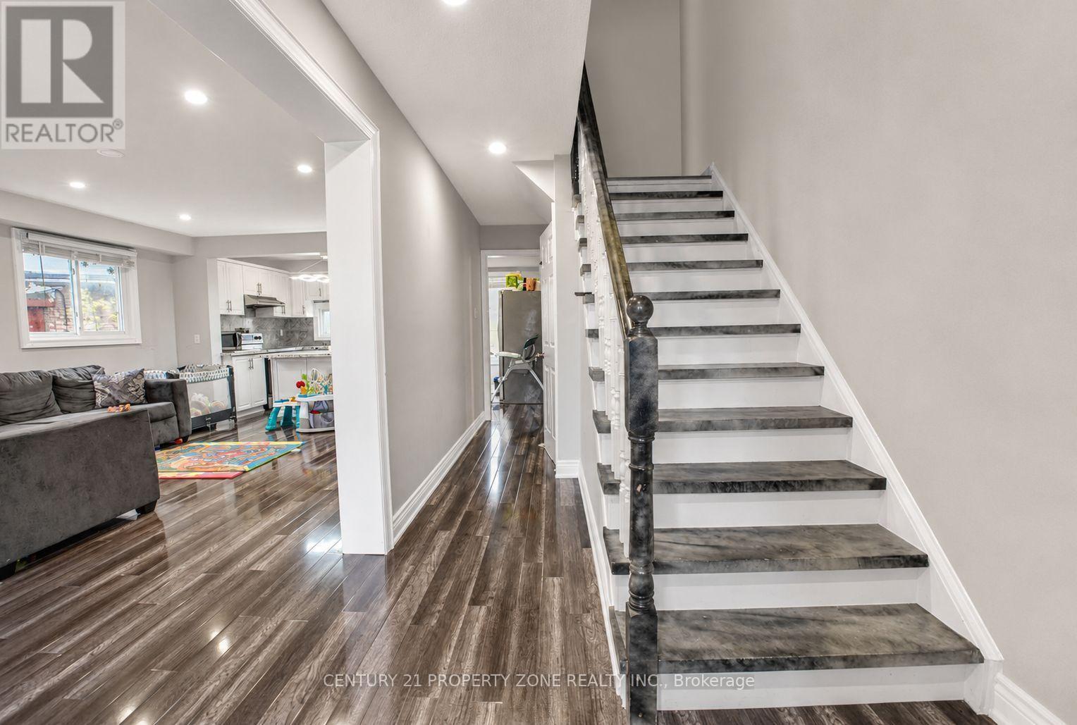 7652 Roselle Crescent, Mississauga, ON