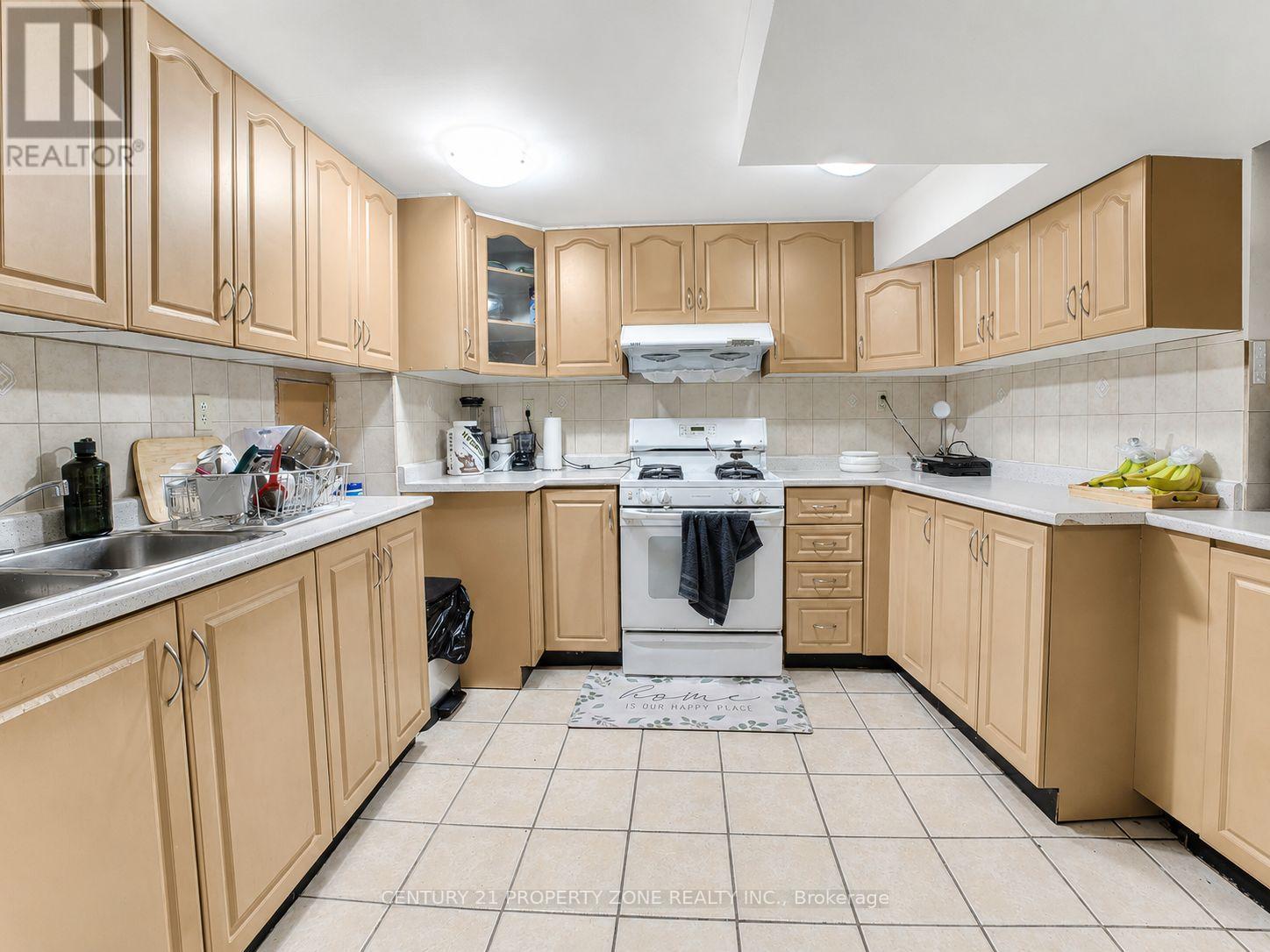 7652 Roselle Crescent, Mississauga, ON