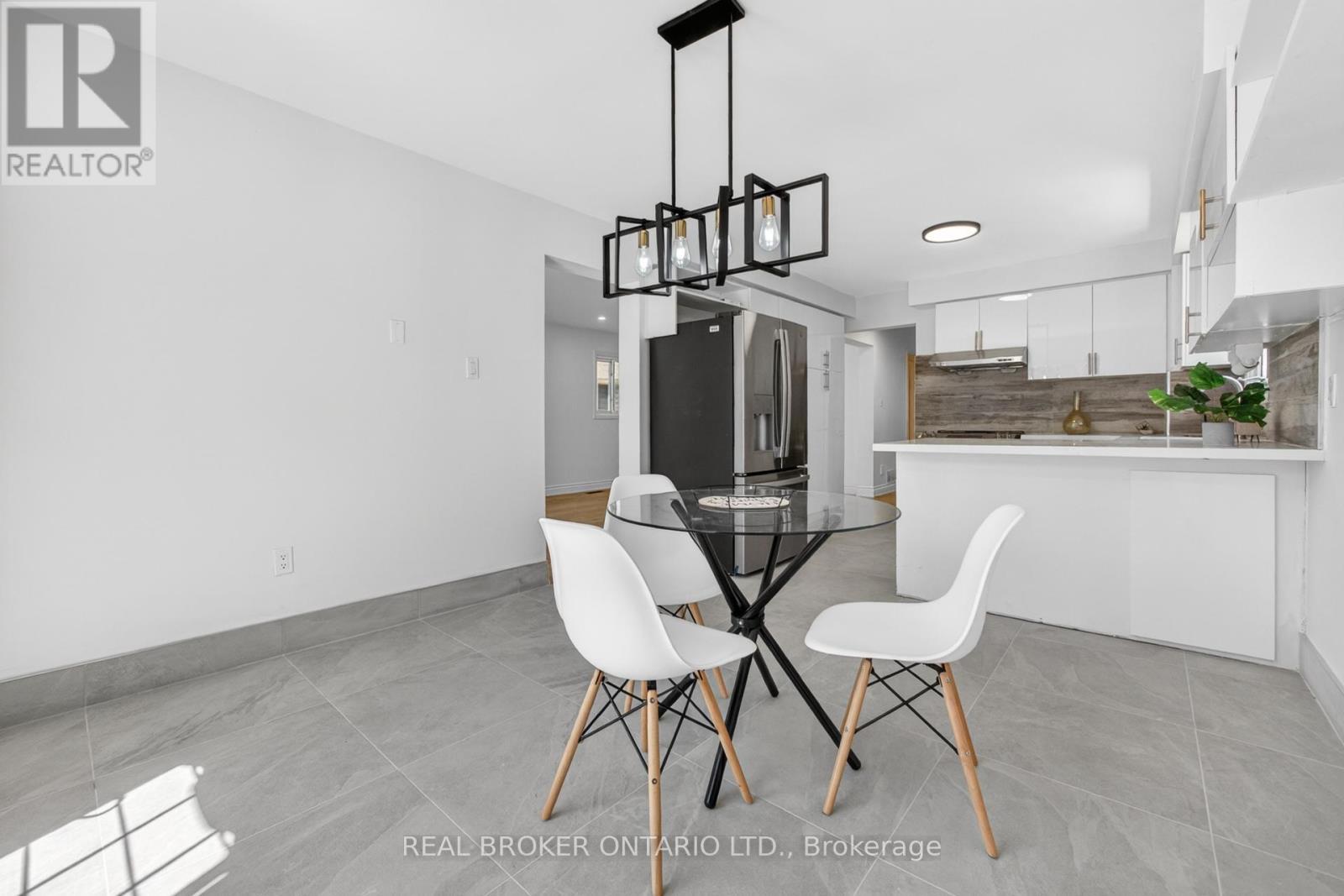 4326 Waterford Crescent, Mississauga, ON