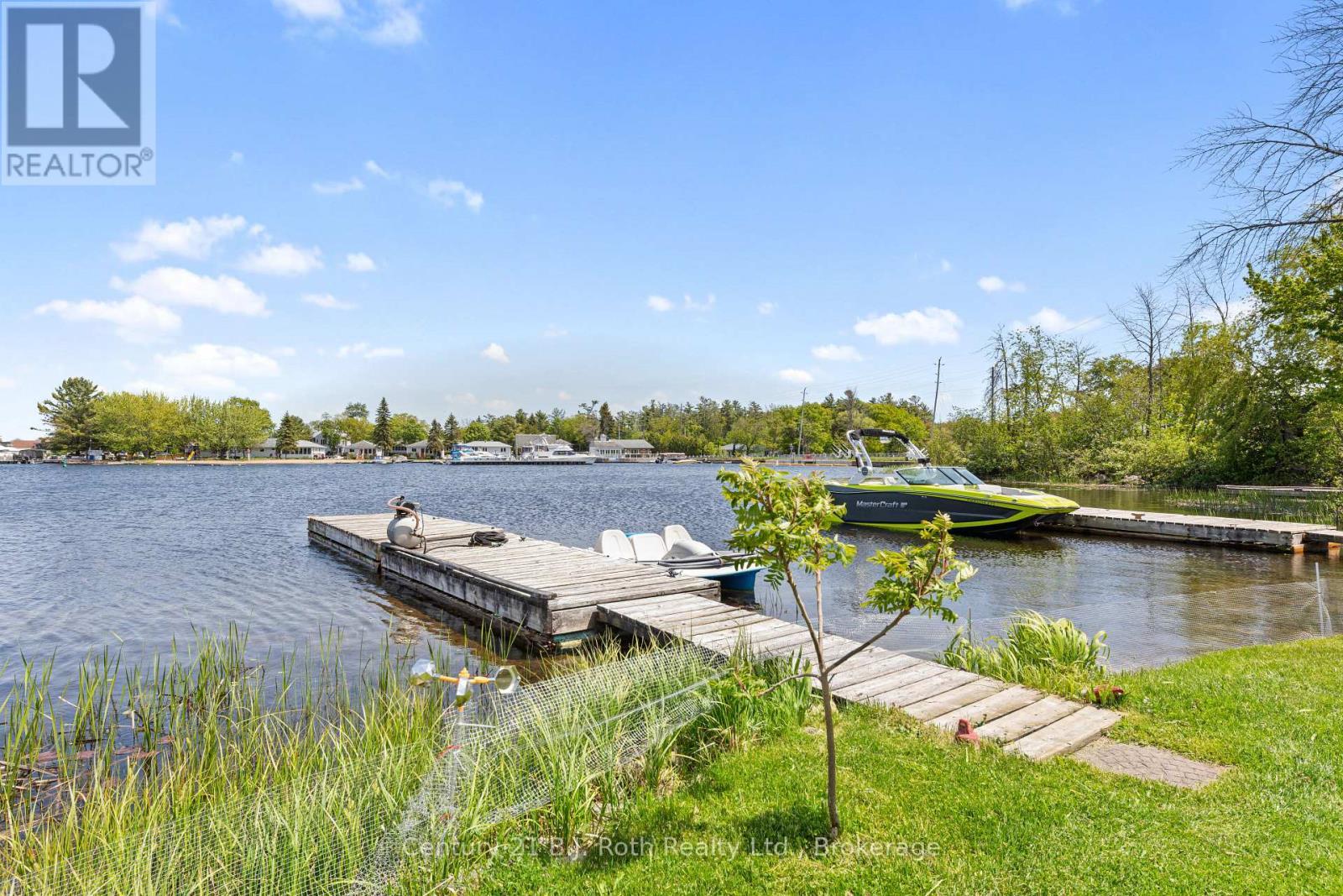 Multiple Docks - 57 Port Severn Road N, Georgian Bay (Baxter), ON