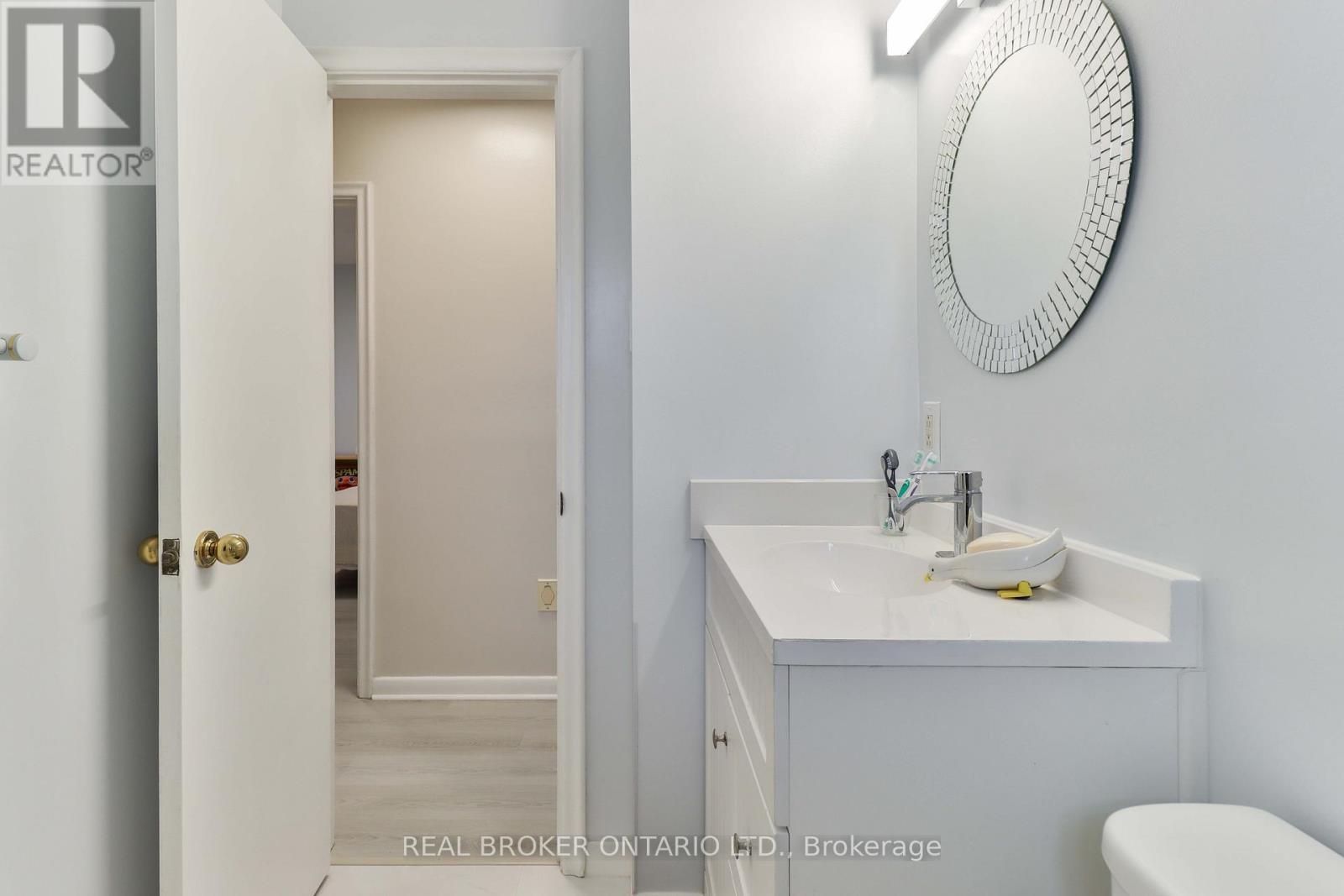 32 Christina Crescent, Toronto, ON