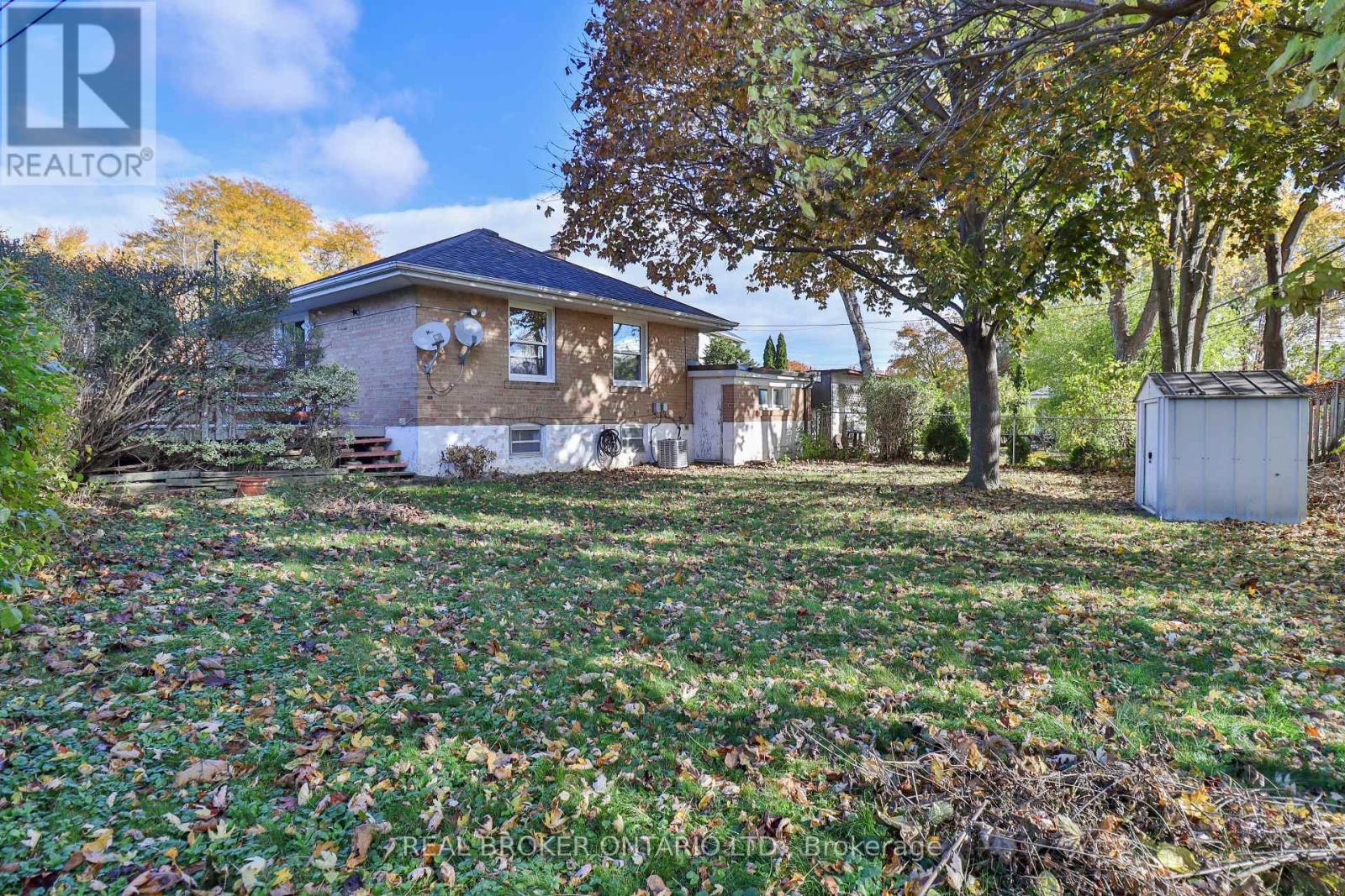 32 Christina Crescent, Toronto, ON