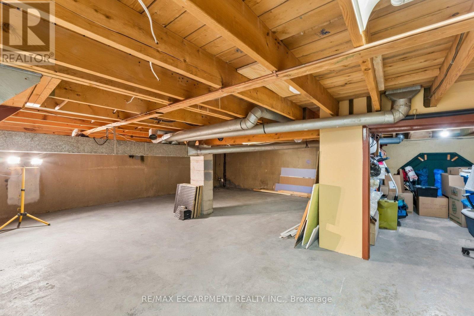 Large unfinished crawl/storage space - 29 Deeside Crescent, Brampton, ON