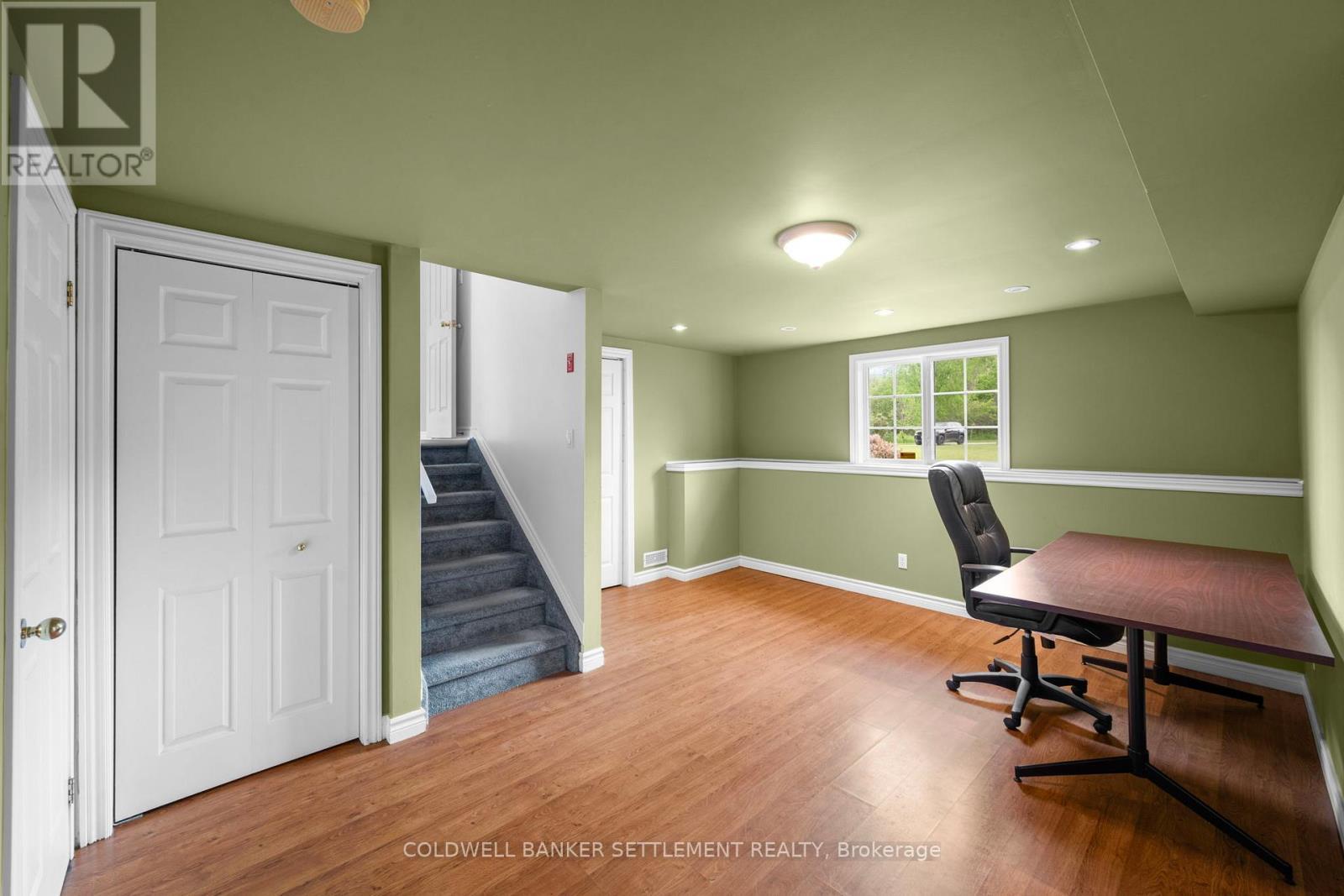 Just a few steps down to bright loser level - 42 Berry Park Lane, Rideau Lakes, ON