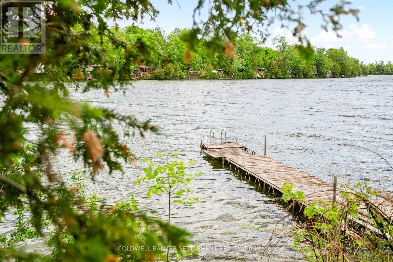 Very nice waterfront... - 42 Berry Park Lane, Rideau Lakes, ON