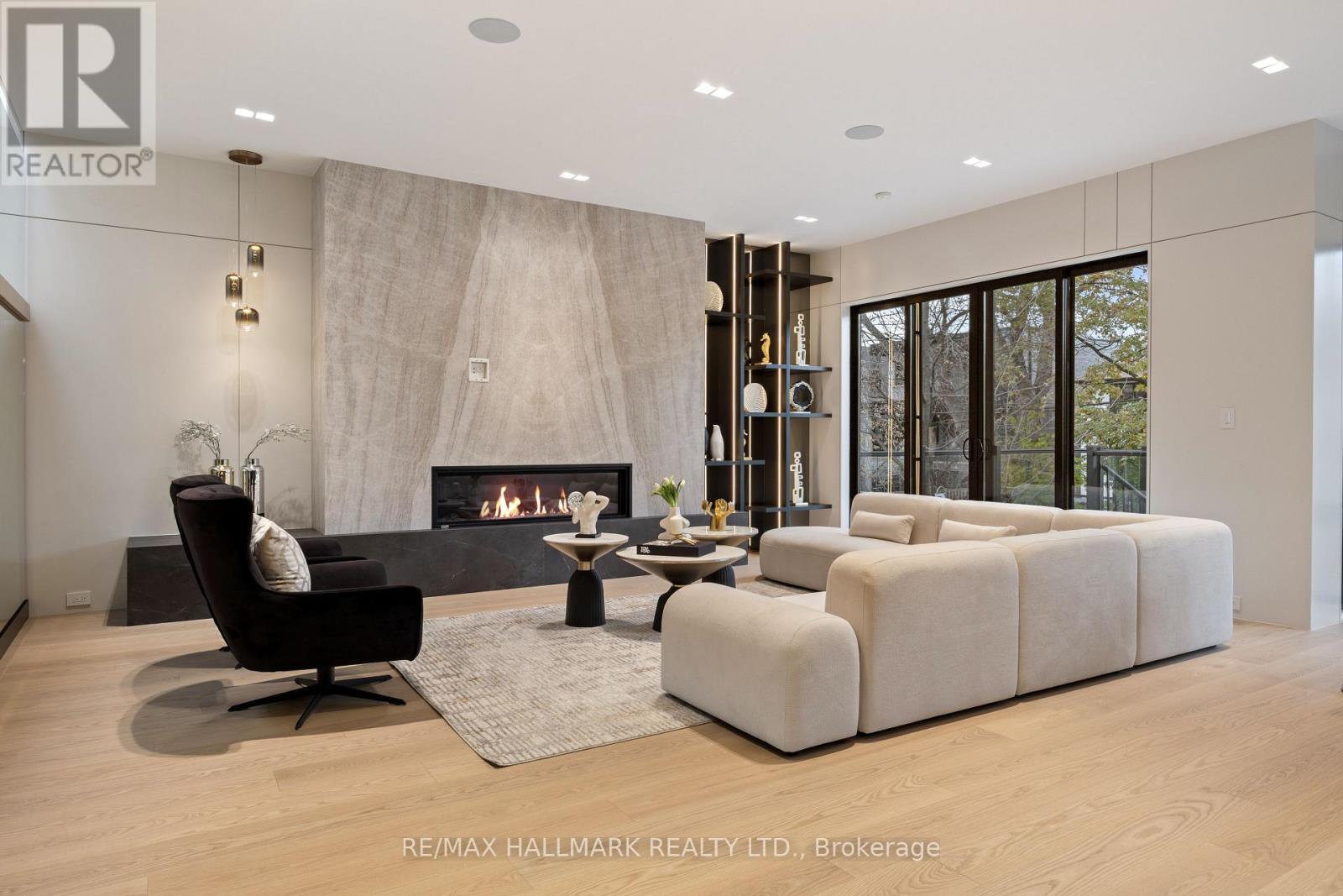 652 Bedford Park Avenue, Toronto, ON