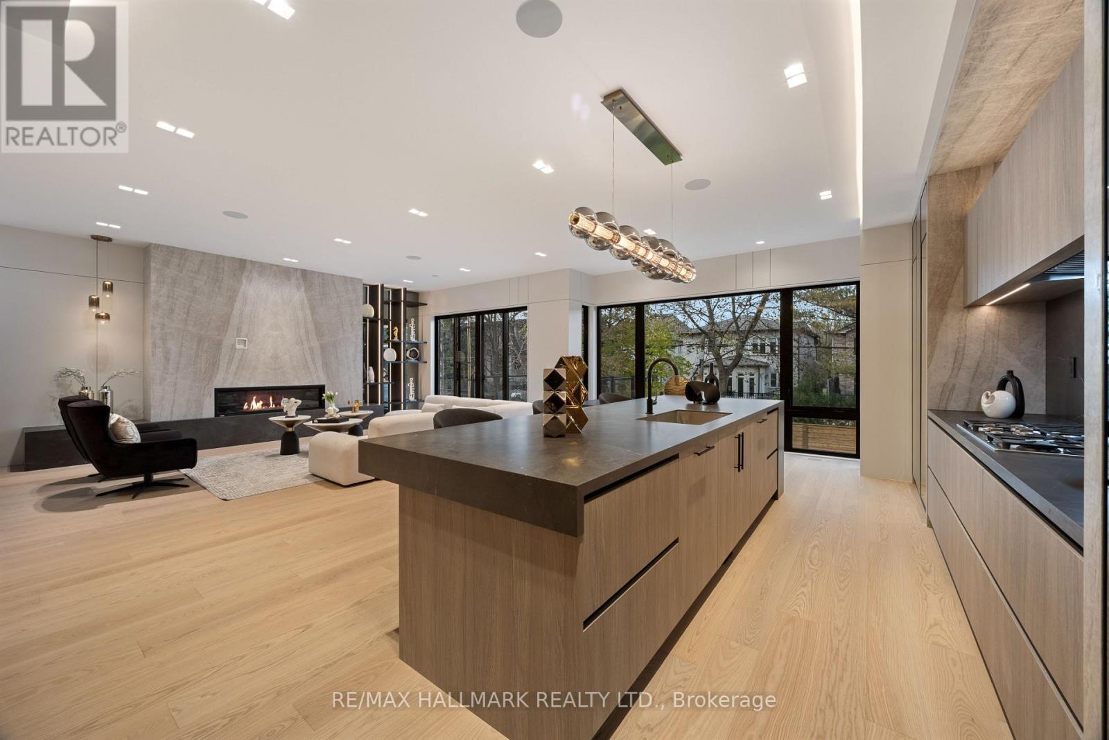 652 Bedford Park Avenue, Toronto, ON