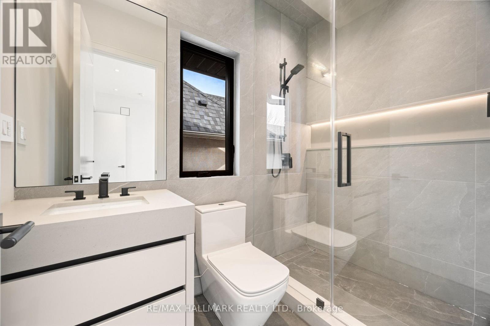 652 Bedford Park Avenue, Toronto, ON
