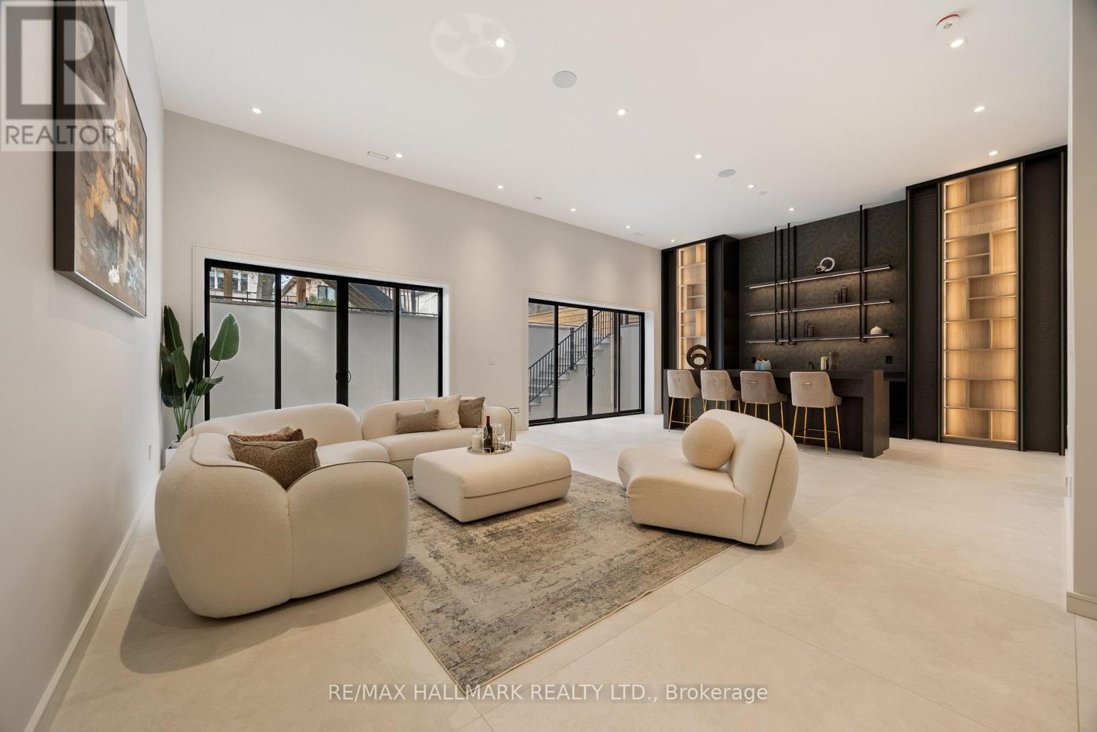 652 Bedford Park Avenue, Toronto, ON