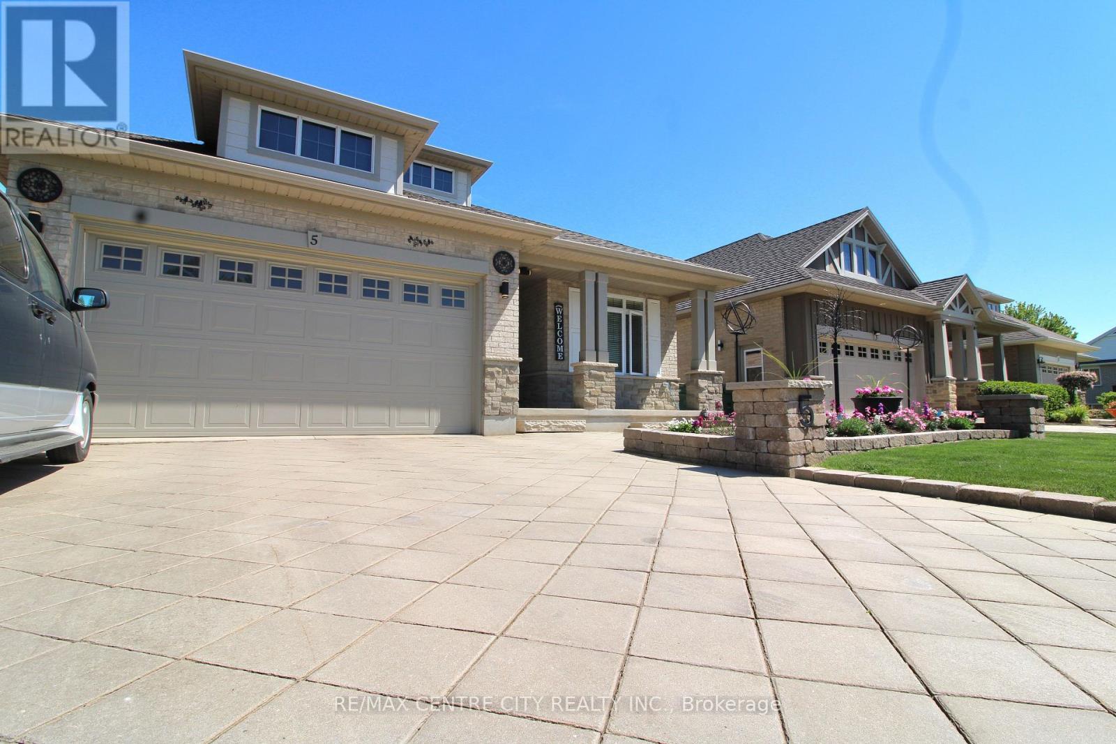 5 Cherry Blossom Lane, St. Thomas, ON