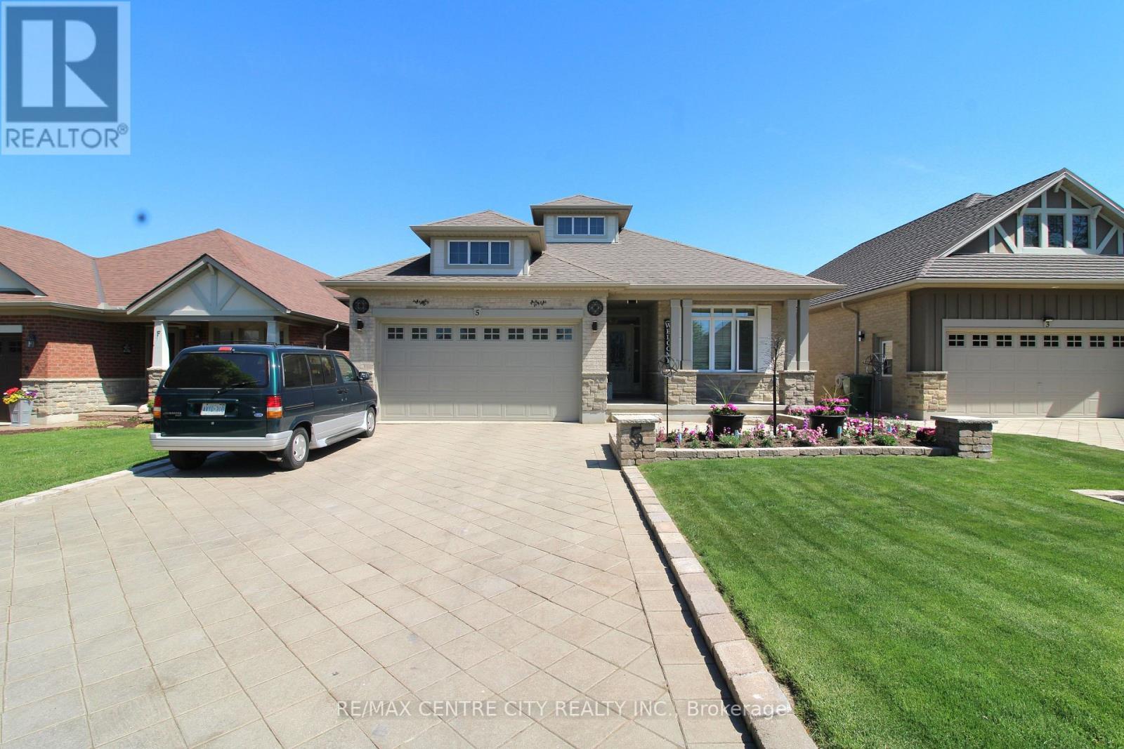 5 Cherry Blossom Lane, St. Thomas, ON
