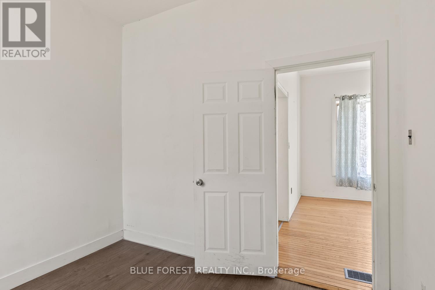 208 Maitland Street, London East (East K), ON - Indoor Photo Showing Other Room