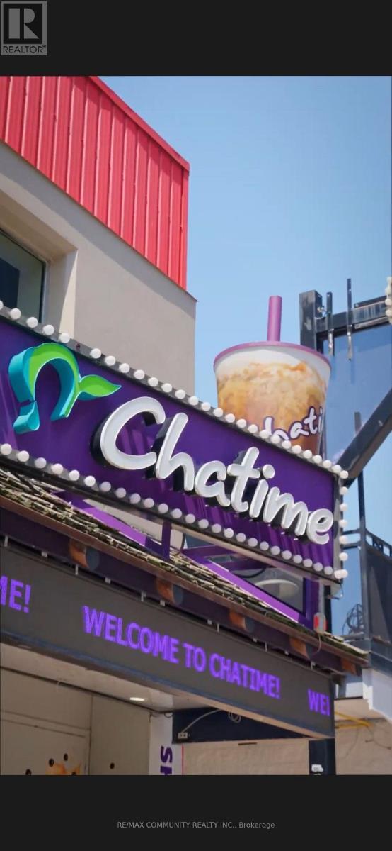 4967 Clifton Hill, Niagara Falls, ON