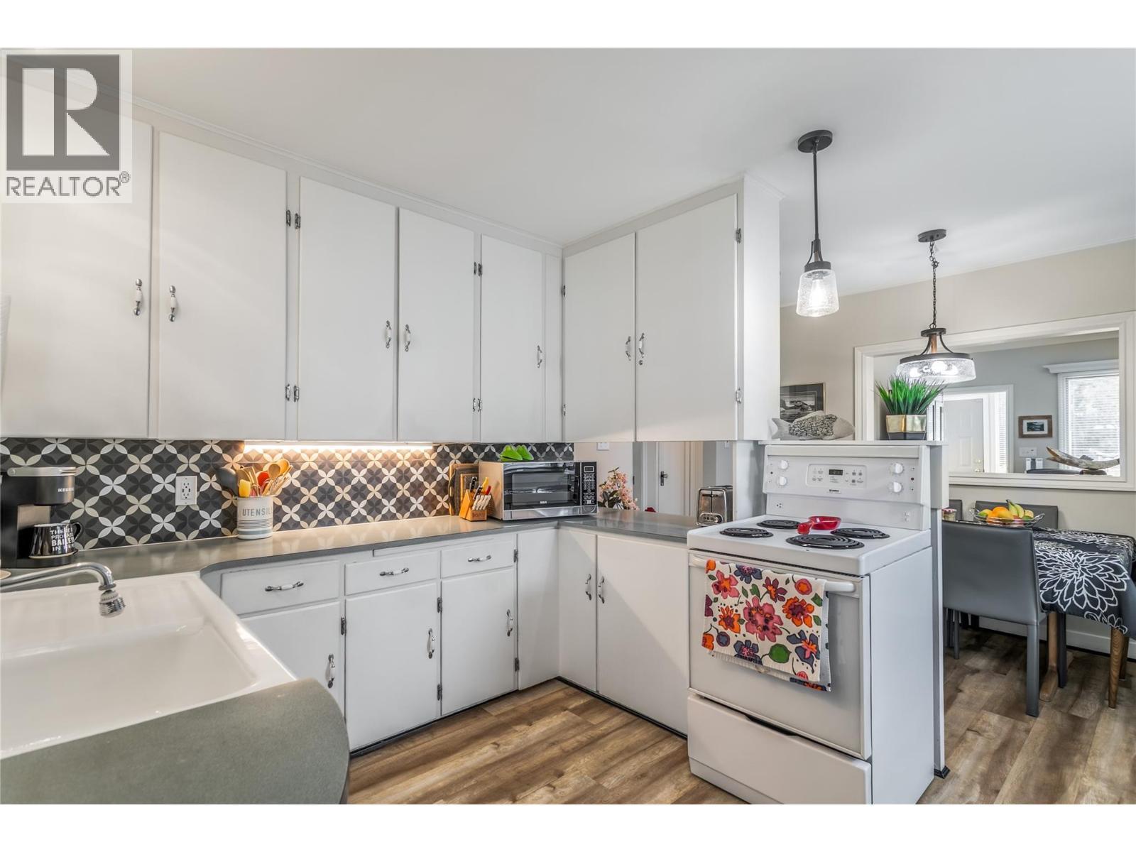 457 Patterson Avenue, Kelowna, BC