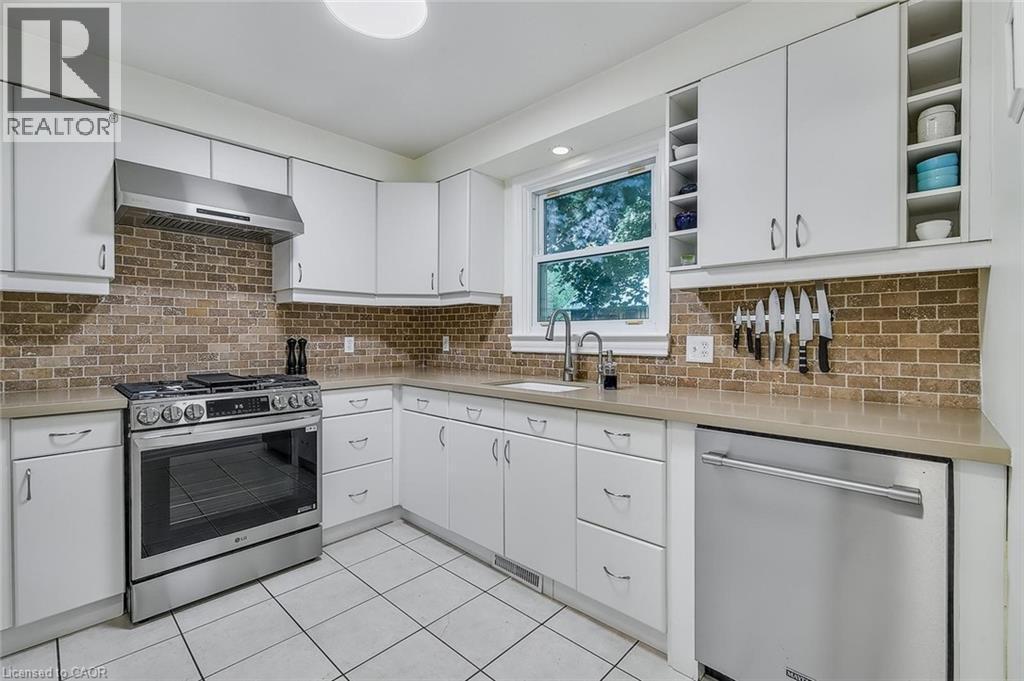 17 Orchard Crescent, Guelph, ON
