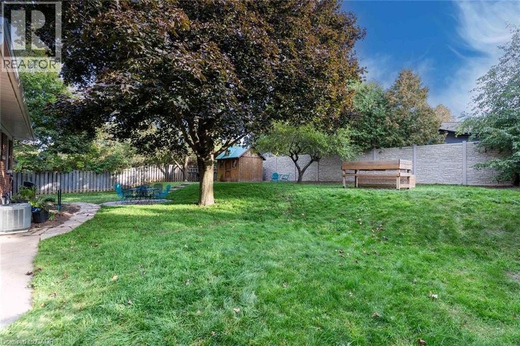 17 Orchard Crescent, Guelph, ON