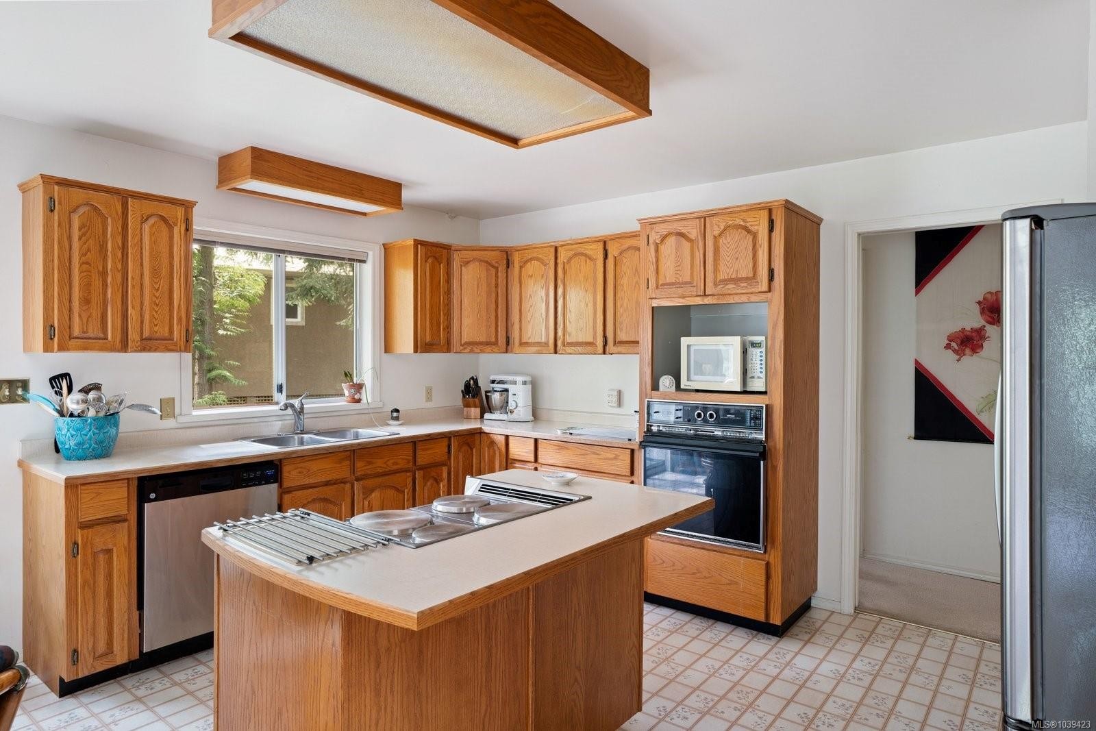 4617 Cliffwood Pl, Saanich, BC