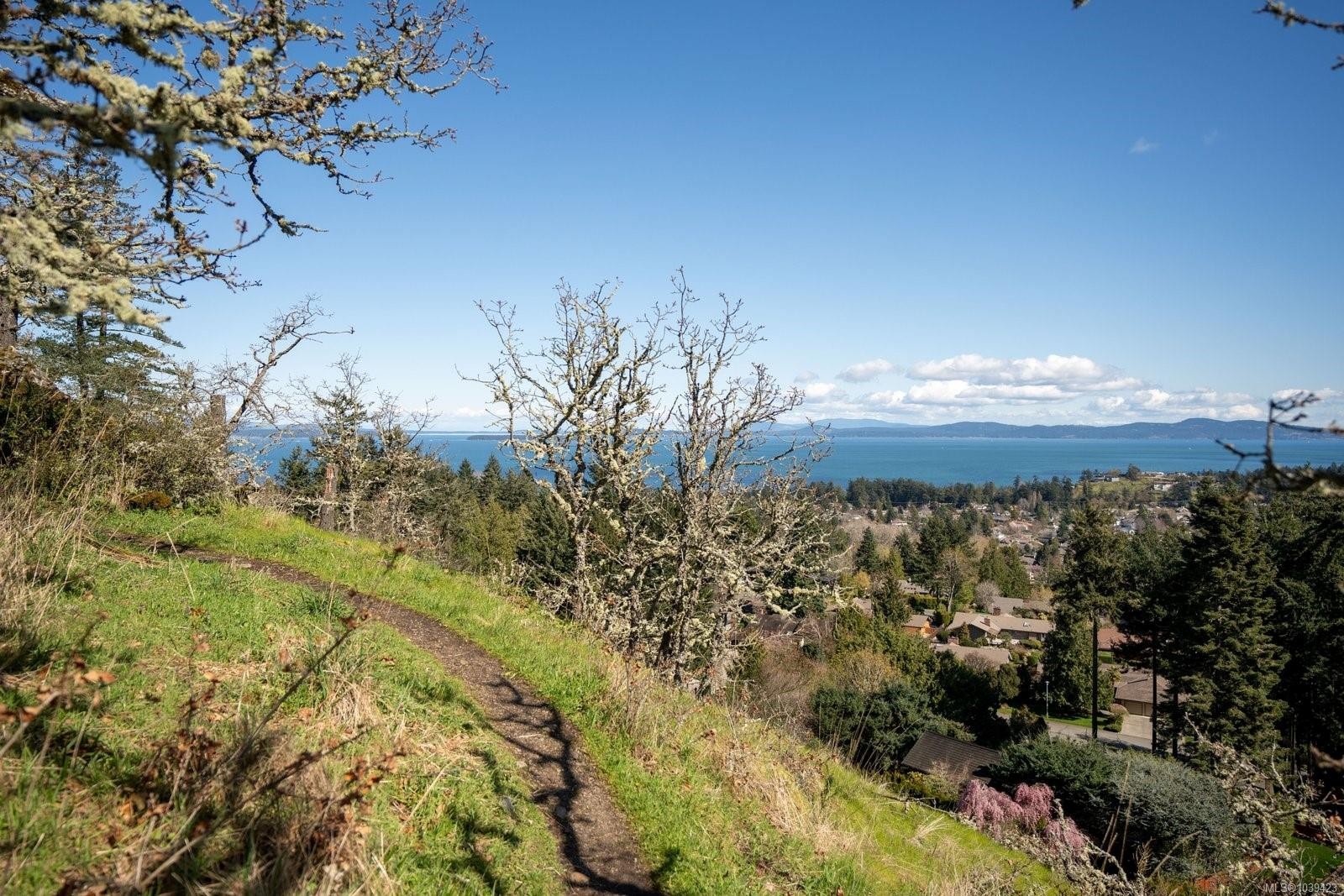 4617 Cliffwood Pl, Saanich, BC