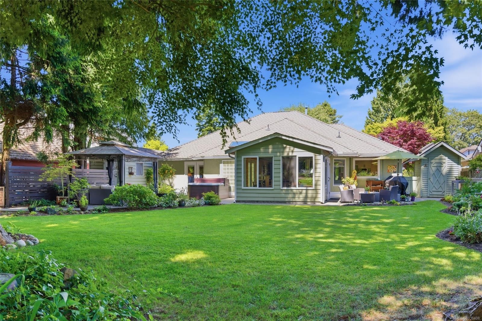 1000 Eaglecrest Dr, Qualicum Beach, BC