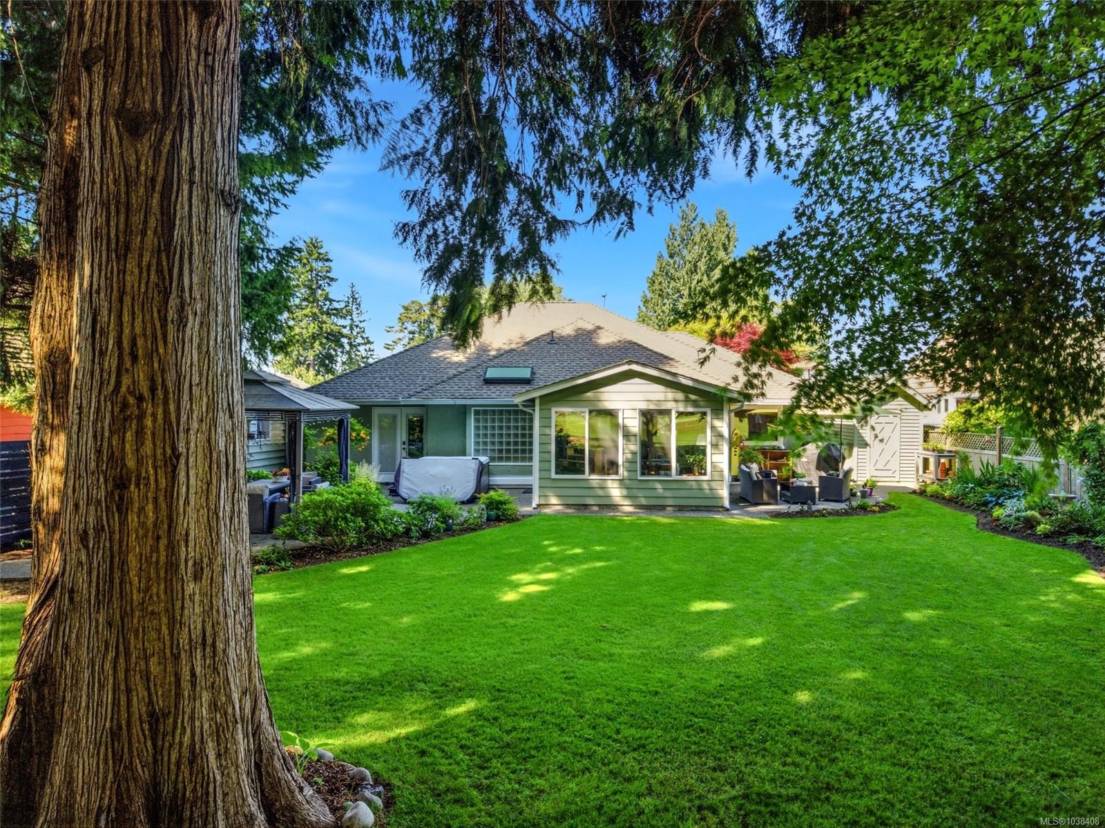 1000 Eaglecrest Dr, Qualicum Beach, BC