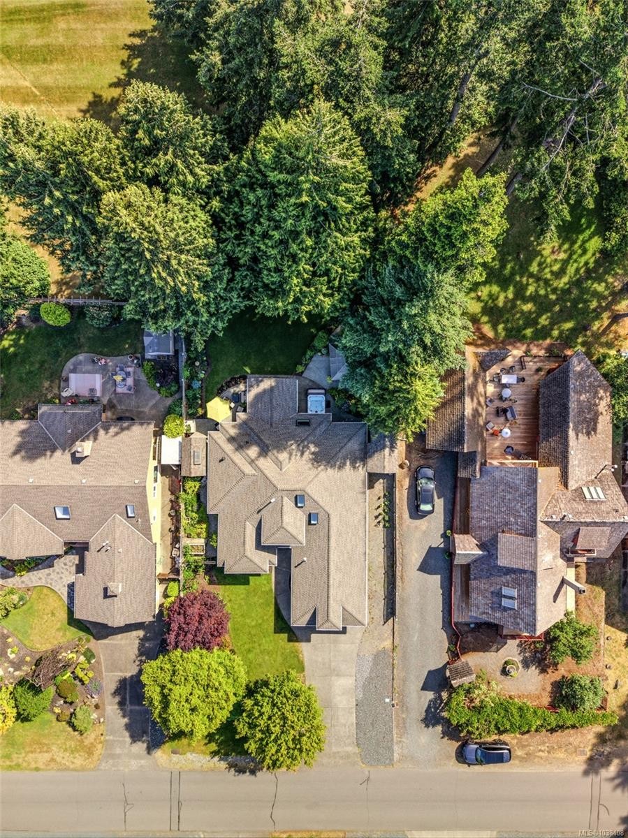 1000 Eaglecrest Dr, Qualicum Beach, BC