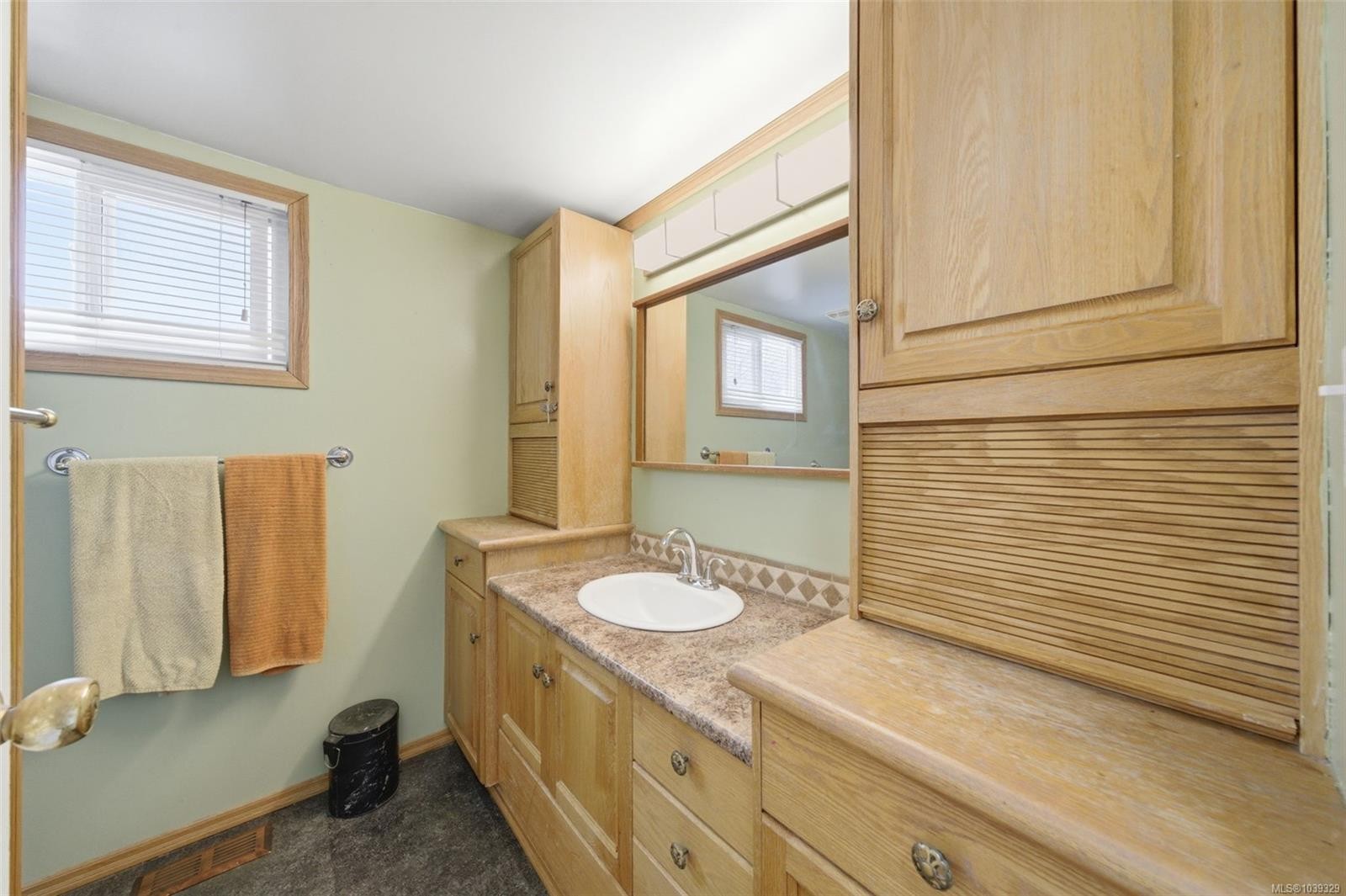 2844 Rita Rd, Langford, BC