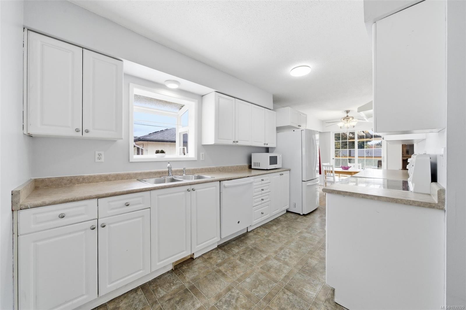 2844 Rita Rd, Langford, BC