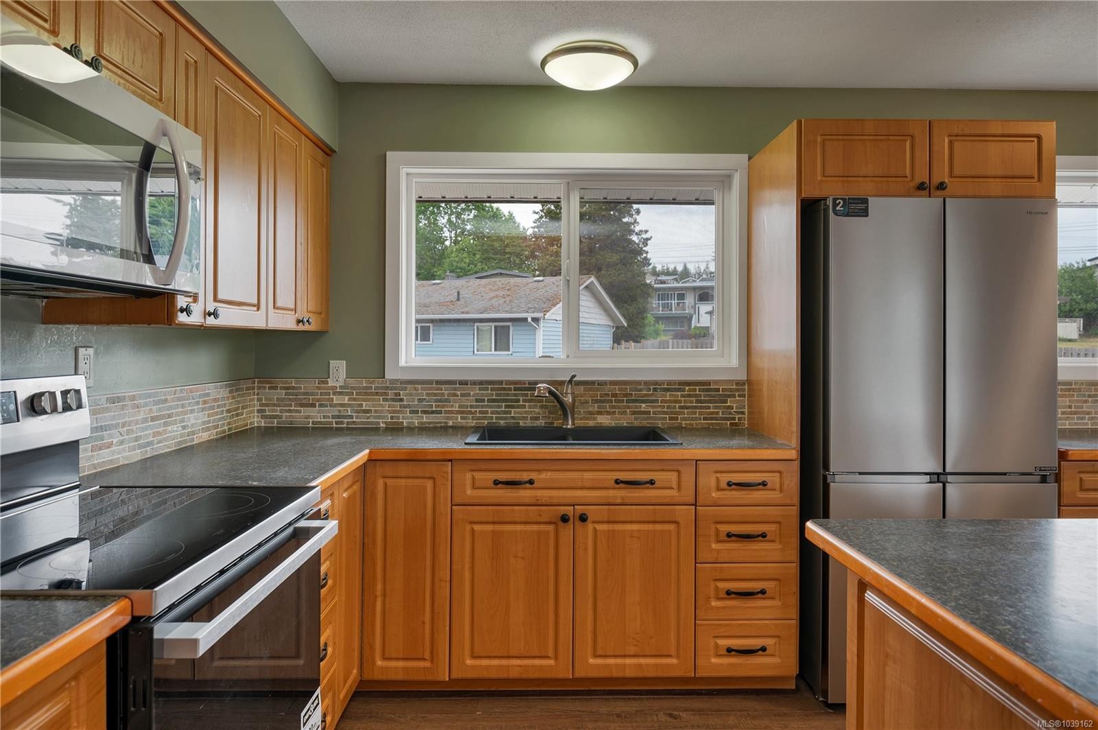 1048 Galerno Rd, Campbell River, BC